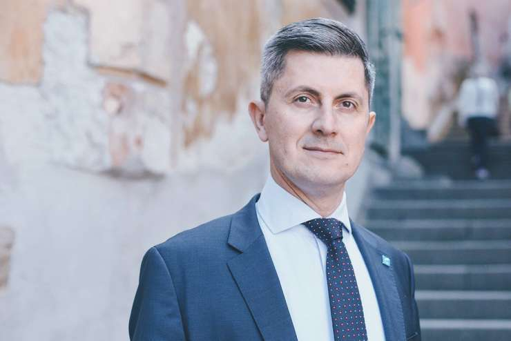 Dan Barna a obținut contracte bănoase de pe urma Statului