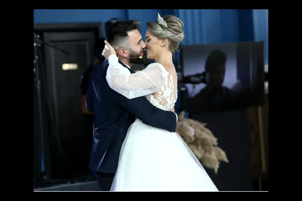 Un alt cuplu de la Mireasa DIVORȚEAZĂ?! A început lupta: „Nimic nu rămâne îngropat”