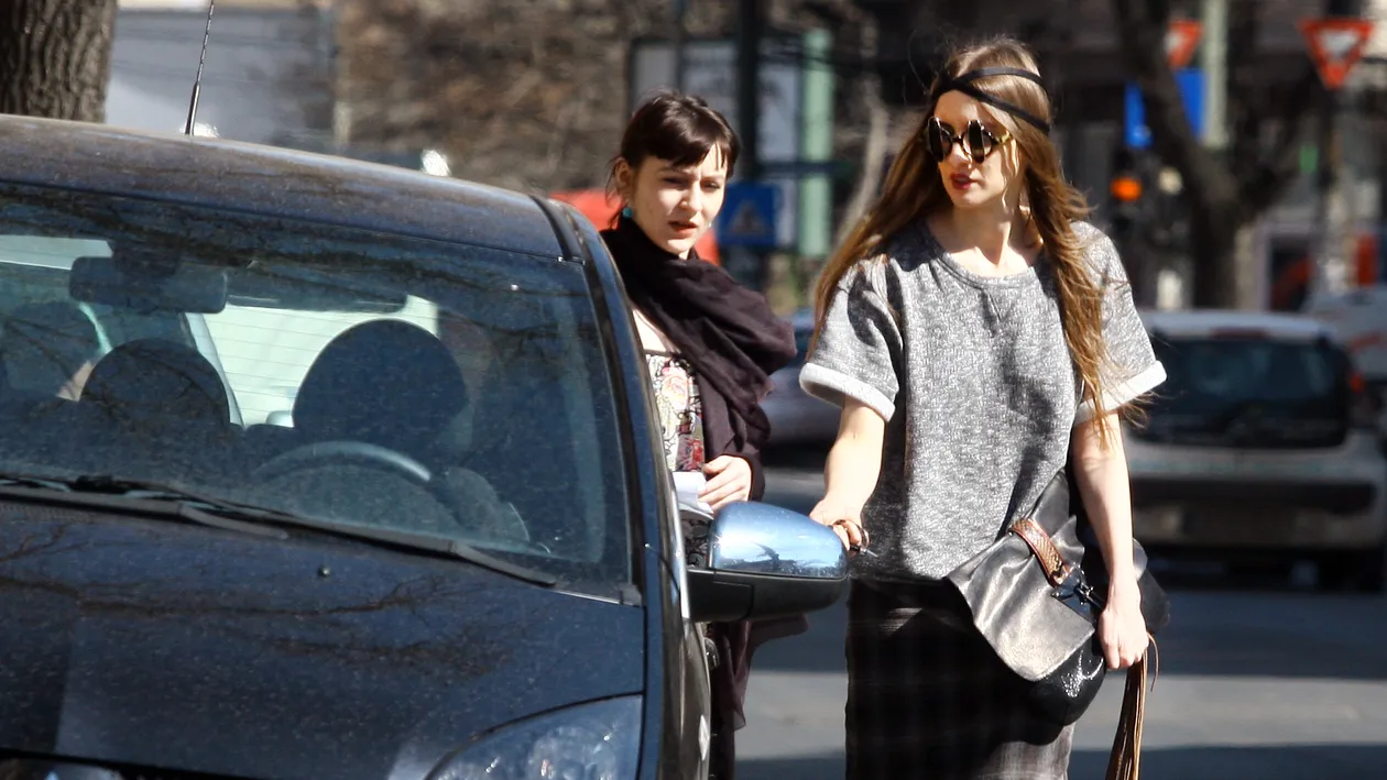 Iulia Albu i-a predat masina fostului sot dupa ce a lovit-o! Mihai: “Daca si-o dorea atat de mult, ramanea a ei!”