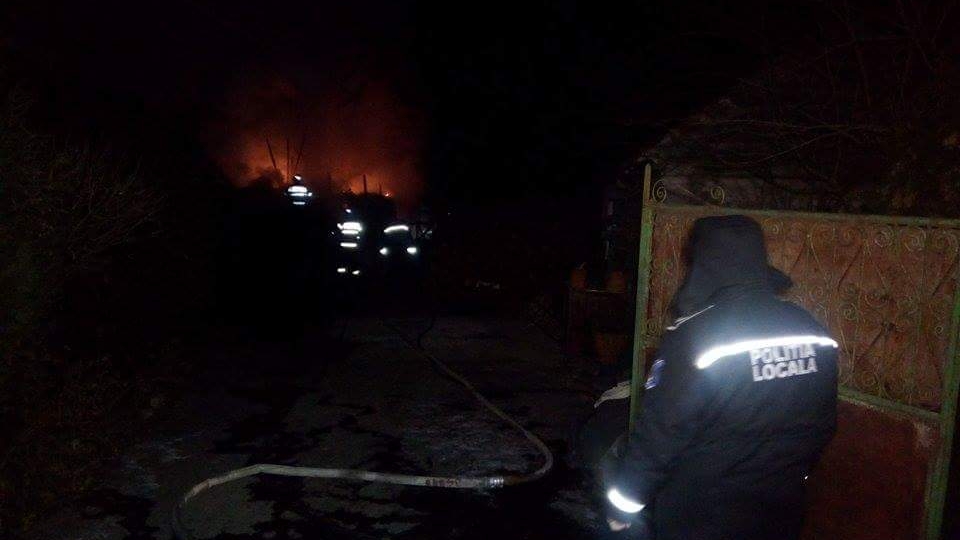 Un bărbat din Gorj a murit carbonizat în locuința sa care a luat foc