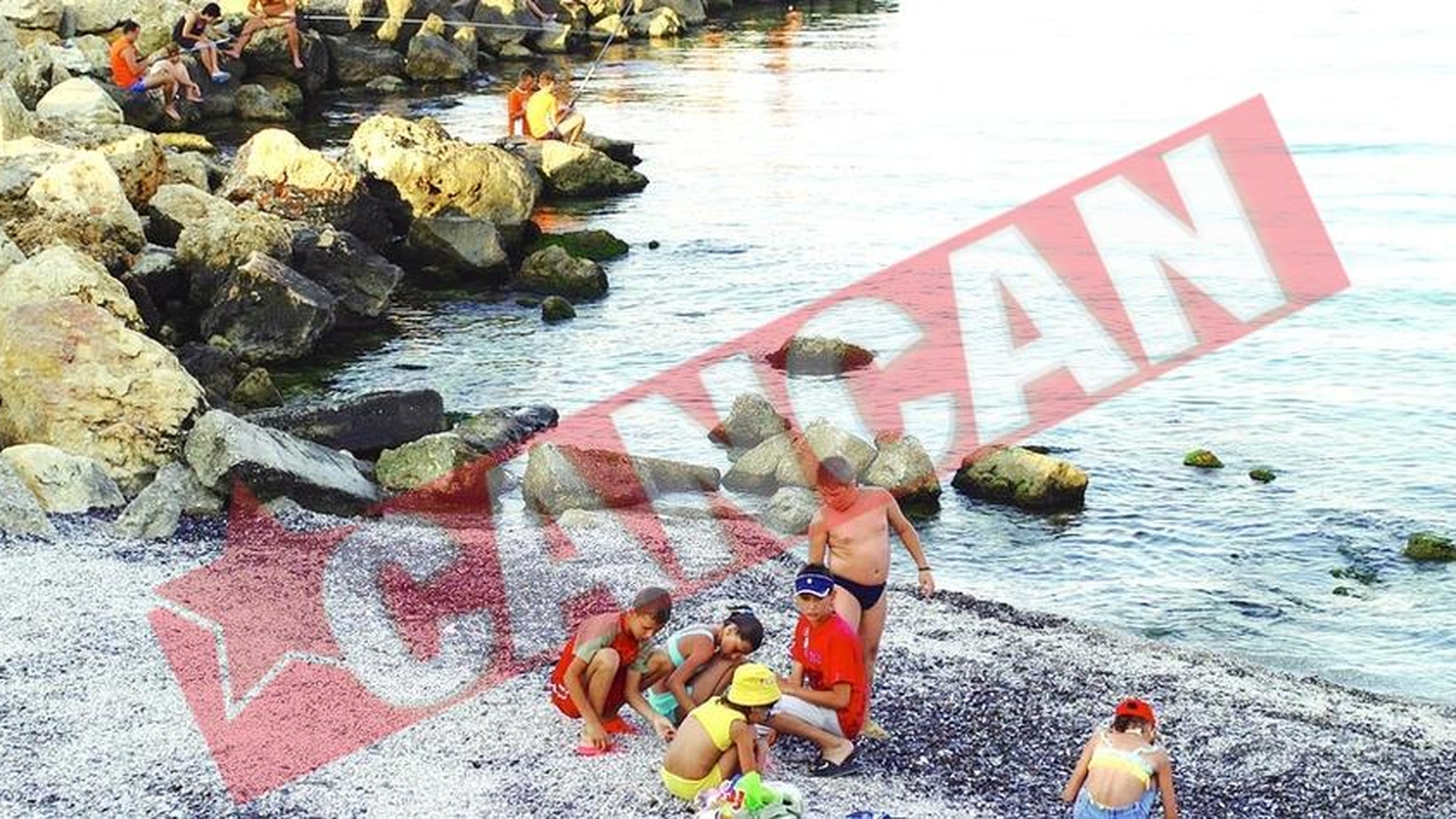 Zeci de copii disparuti sunt gasiti de politie la mare