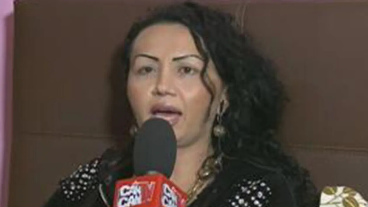 Narcisa nu este furioasă numai pe Daniela, ci şi pe Guţă: Putea să meargă altcândva cu 'bărbatul' ala la hotel. M-a supărat tare