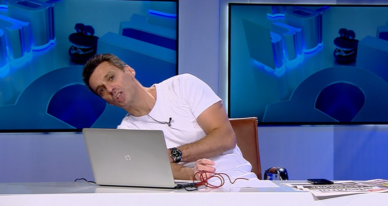 Acuzații grave și replici acide la Antena 3! Mircea Badea, atac fără precedent la adresa site-ului televiziunii la care lucrează