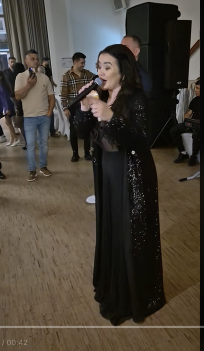 De nerecunoscut! Carmen de la Sălciua, schimbare radicală. Puțini își dau seama că e chiar ea