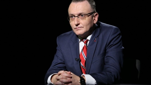 Primele sancțiuni în cazul profesorului din Piatra Neamț acuzat că a hărțuit o elevă! Ministrul Educației: Toleranță zero pentru astfel de comportamente