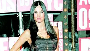 Marturie cutremuratoare a fotomodelului international Alina Puscau: Mama a fost abuzata de tata