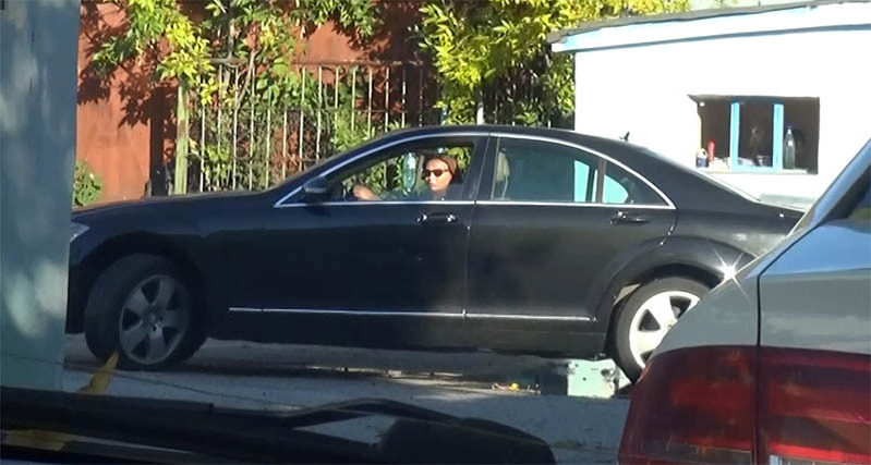 Narcisa Guţă a fost cu Mercedes-ul clasa S la orele de muncă în folosul comunităţii