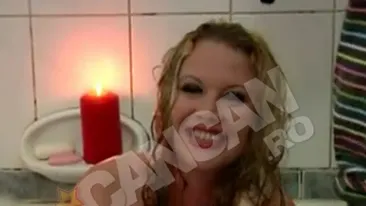 VIDEO incendiar... la propriu! Oanei Lis i-a luat foc parul in cada!