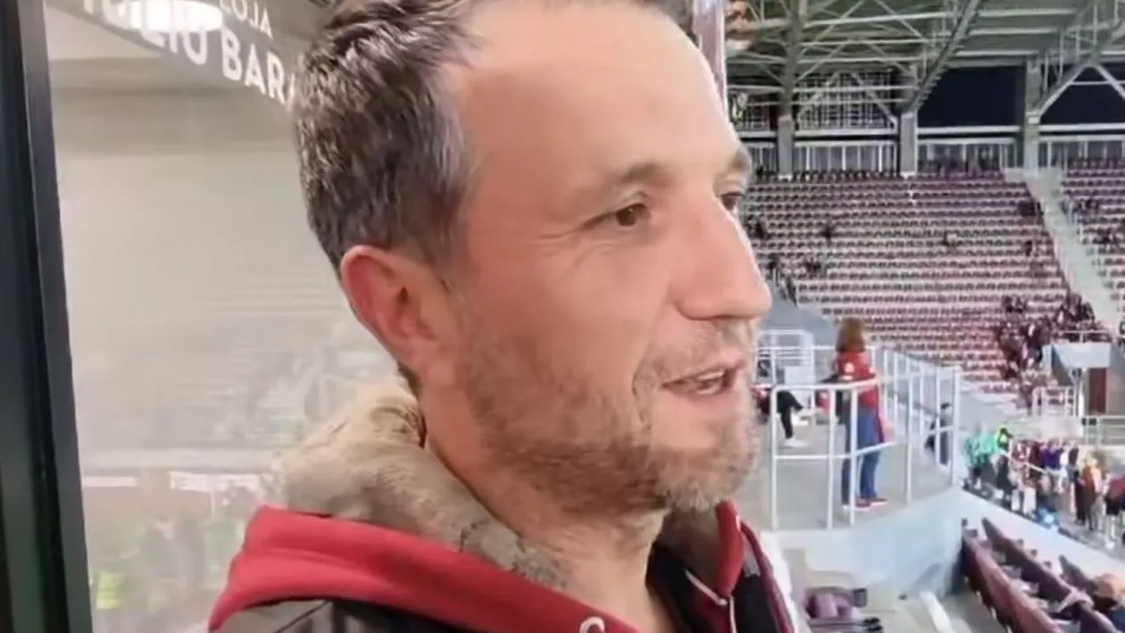 Andi Moisescu, îndrăgostit de Rapid! Ce cadou a primit din partea conducerii clubului alb-vișiniu. Atmosfera din Giulești... | FOTO