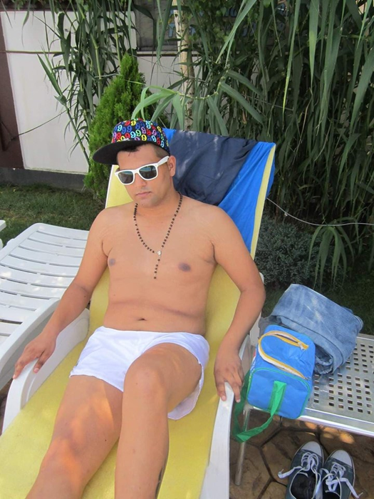 Marius Baldovin a plecat singur la mare și i-au căzut ochii pe ...Selly
