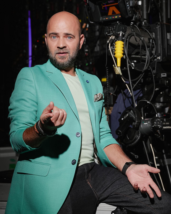 Cosmin Seleși: "Sunt jocuri în care nu vrei să știi ce emoții trăiești. Îți dau un exemplu, să fie pe ecran două sume roșii și 100.000 lei"(Foto: Instagram)