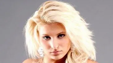 A fost acuzata de prostitutie si a disparut definitiv din showbizz. Va mai amintit de Emy? Vezi cu ce se ocupa acum