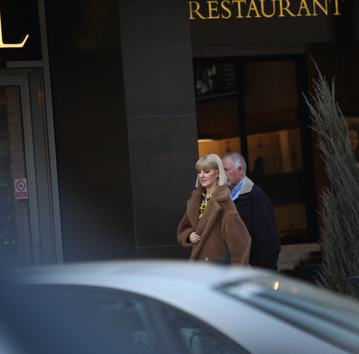 Lidia și-a scos tatăl la un restaurant select din București