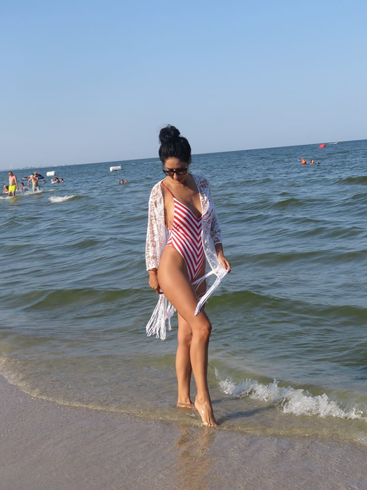 Ioana a atras toate privirile cu bustul generos