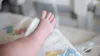 Un nou-născut a murit într-un spital din Pașcani. Părinții dau vina pe medici