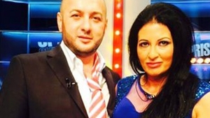 ANCA de la Strehaia, apariţie spectaculoasă alături de fiul ei, ALIN!  Cum a ieşit pe stradă