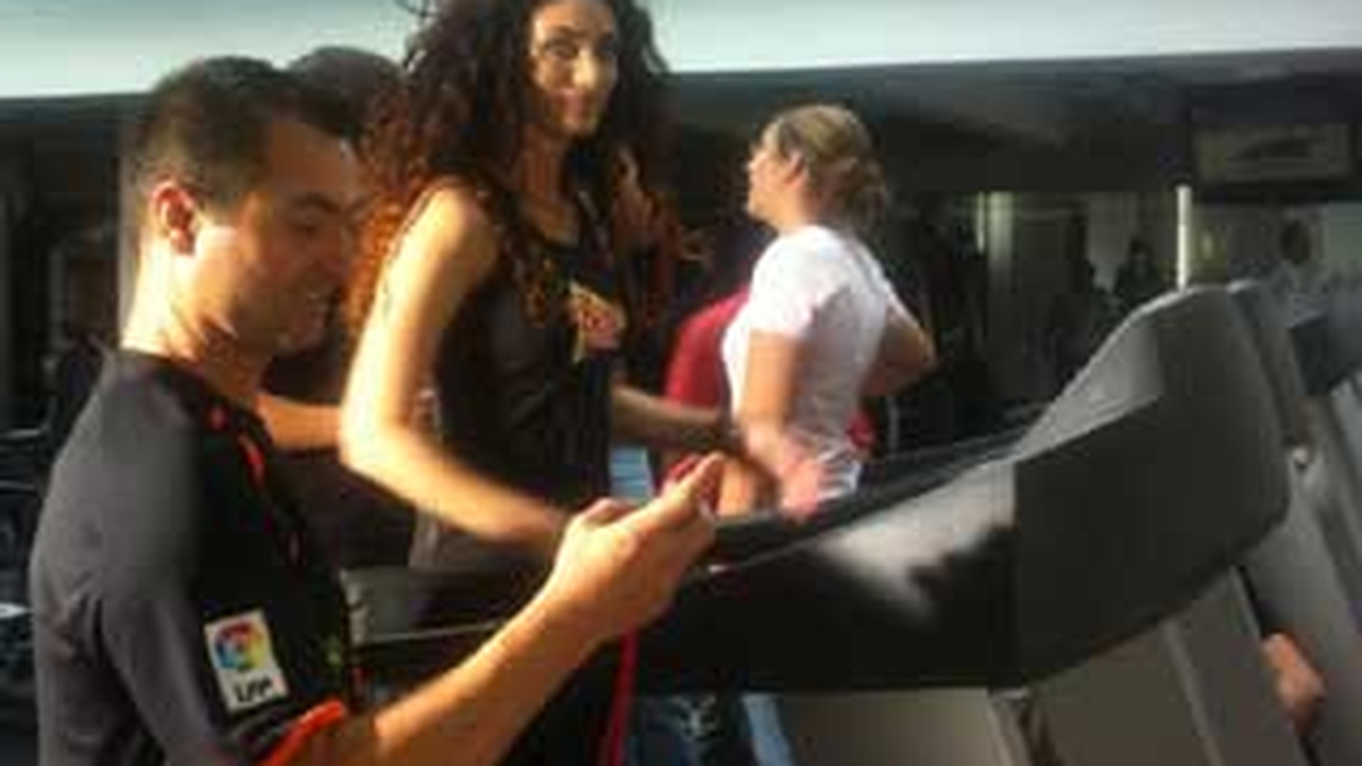 Claudia Pavel face sacrificii pentru bani! A alergat 4 km doar ca sa filmeze o reclama!