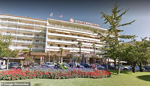 Anna a fost găsită fără suflare în camera de hotel. A murit în timpul unui joc erotic