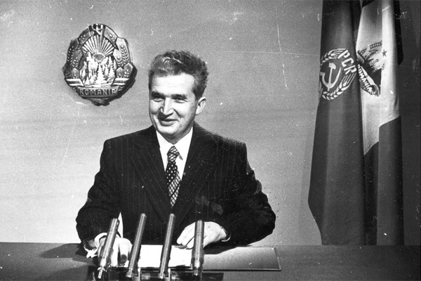 Salariul mediu era 2.855 de lei, Ceausescu avea 18.000 de lei! Vezi aici cat castigau inainte de Revolutie romanii!