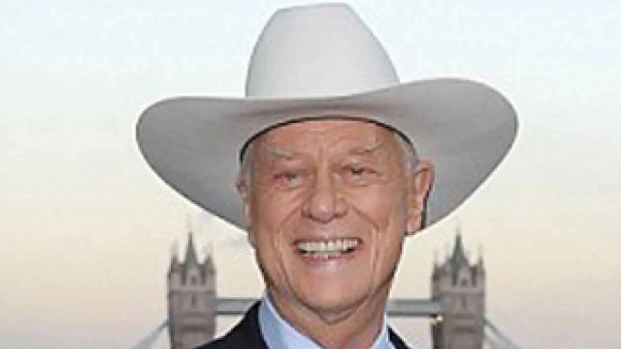 Larry Hagman a avut un secret pe care l-a vrut dezvăluit doar după moarte. Vezi ce legătură a avut actorul cu Ceauşescu