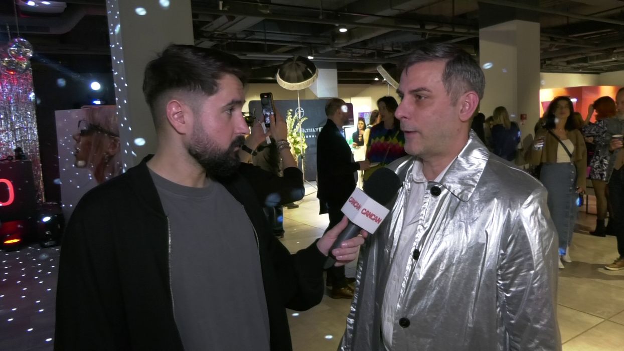 Este pentru prima dată când un critic de modă o evaluează pe emblema PRO TV. Ovidiu Buta a luat-o la ”rost” pe Andreea Esca!