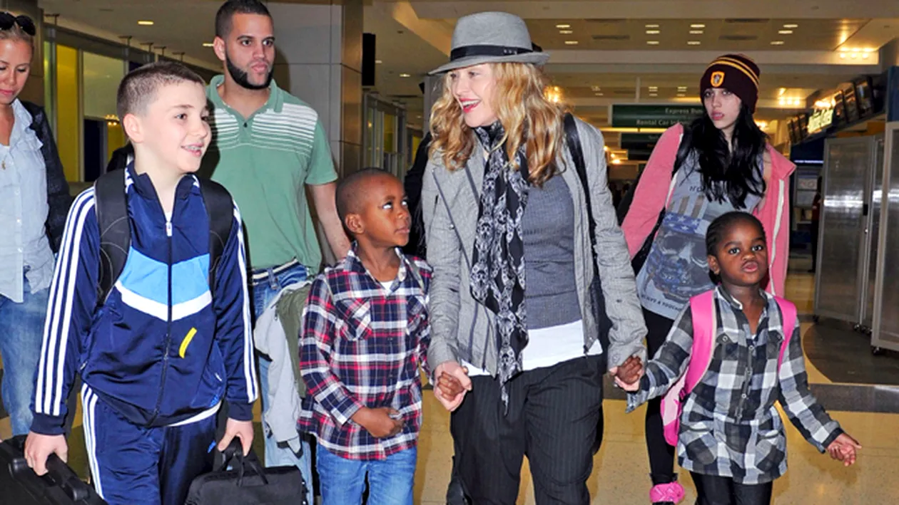 Madonna, fericita printre copiii ei