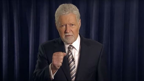 Doliu la Hollywood! Alex Trebek, gazda shoow-ului „Jeopardy”, s-a stins din viață. A pierdut lupta cu o boală grea