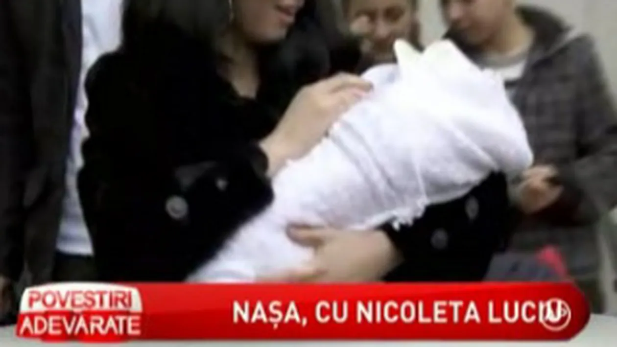 VIDEO Nicoleta Luciu a botezat o fetita! Vrea sa aiba 100 de fini