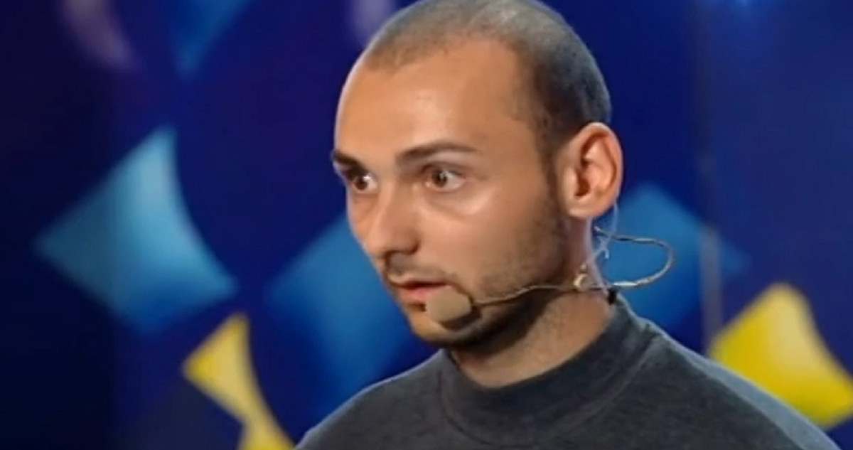 De la Românii au Talent, la Insula iubirii! Alex Marcu a ajuns până în semifinalele competiţiei, în 2013. Incredibil cât de mult s-a schimbat, de atunci
