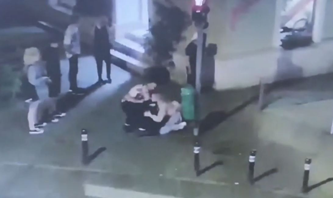 Criminalul lui Beniamin, tânărul înjunghiat mortal în Satu Mare sub privirile logodnicei, a fost arestat preventiv Anchetatorii au aflat detalii șocante
