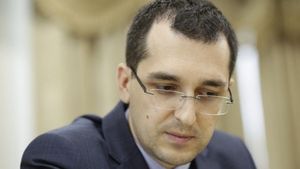 Vlad Voiculescu, reacție dură în cazul bătrânului ignorat de personalul medical al spitalului din Corabia. Au fost date mai multe amenzi