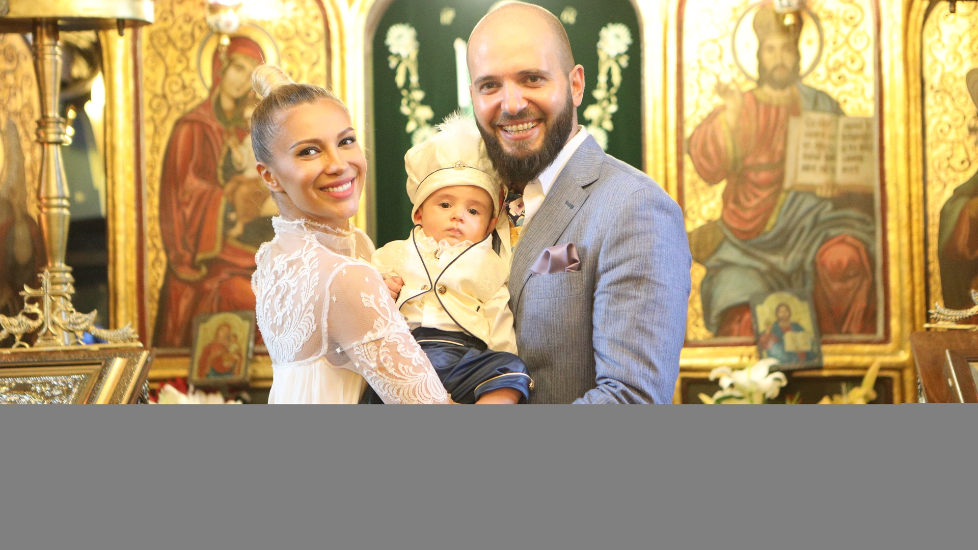 Lora cu copilul în braţe: ”A fost cel mai emoţionant moment din viaţa mea!”