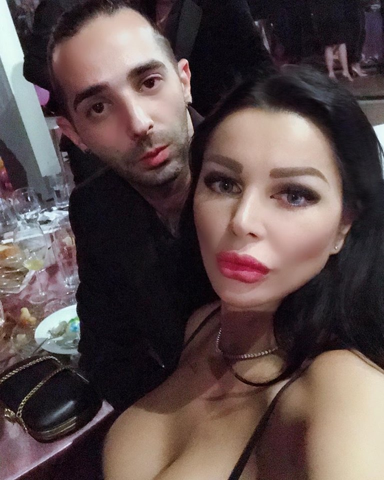 Brigitte Sfăt i-a cerut duhovnicului dezlegare pentru sex. Ce dezvăluiri intime a făcut bruneta