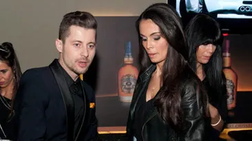 Adi Sînă a lăsat-o singură pe Anca Serea cu cei 6 copii! Anunţul făcut de brunetă