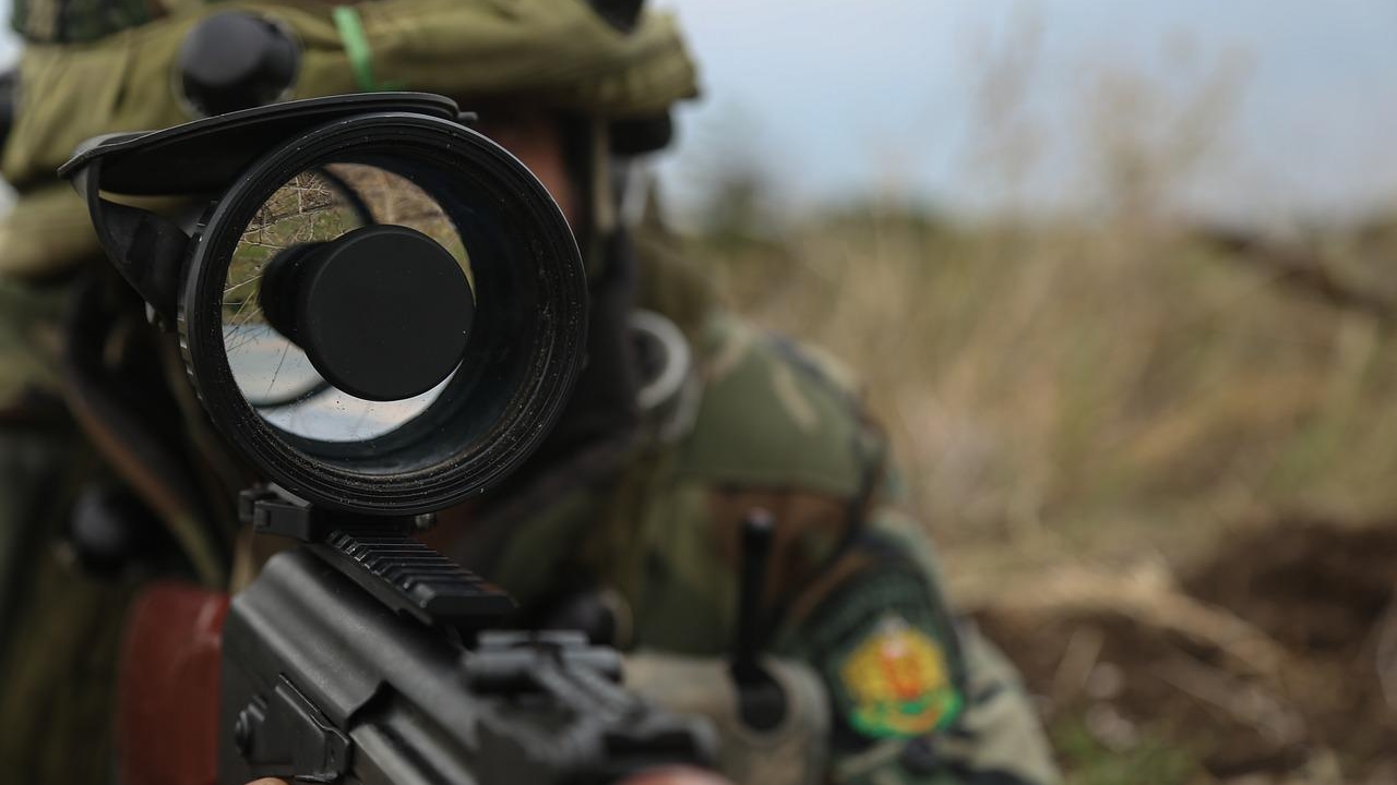 Cât de pregătită este România la capitolul arme? Ce dotări și lipsuri are