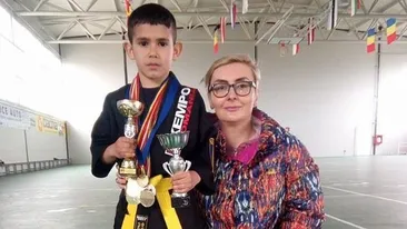 Povestea sfâşietoare a campionului de 9 ani! Mama l-a părăsit, fratele a murit, tatăl e bolnav şi sora surdo-mută