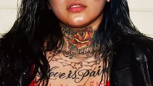Aceasta e "cea mai sexy deţinută" şi ar putea deveni fotomodel! A cucerit tot internetul cu frumuseţea ei răpitoare, iar imaginile din spatele gratiilor sunt virale