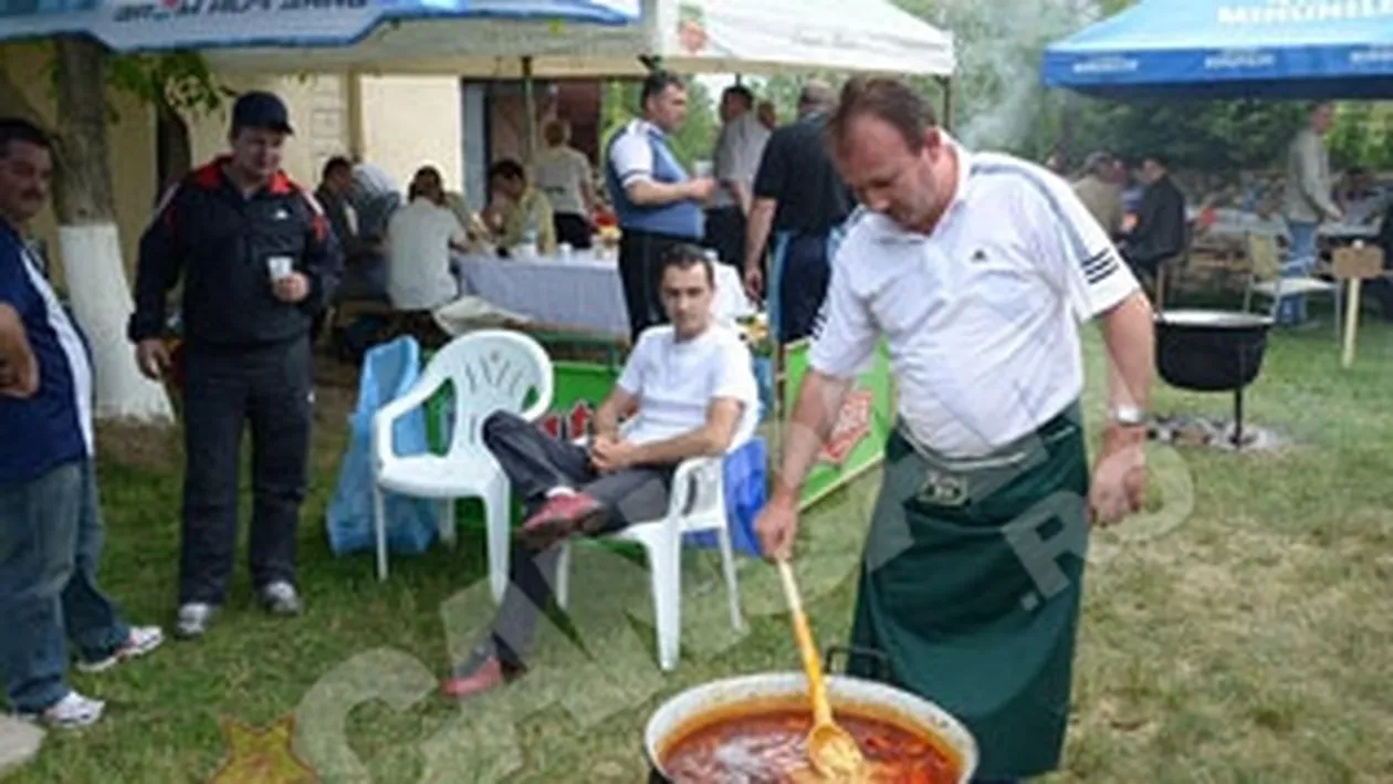 Seful Politiei Romane, la degustat de gulas