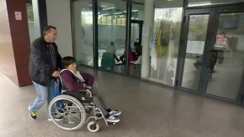 Mihai Popescu, tânărul în scaun cu rotile salvat de prieteni din infernul #Colectiv, noi mărturii sfâșietoare azi, când au fost făcute publice imagini nemaivăzute din noaptea tragediei