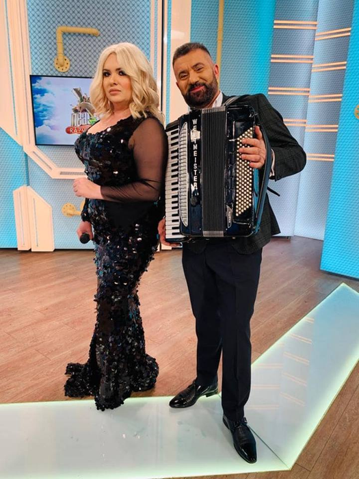 Viorica de la Clejani, mamă pentru a treia oară: „Mai vrem un copilaș”