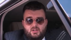 Am aflat câte clase are Victoraș Micula, de fapt! Cum s-a descurcat la școală fiul unuia dintre cei mai bogați români