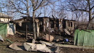 Soți de 87 și 88 de ani din Iași, salvați miraculos înainte de o explozie. „La cinci minute, a explodat butelia și a luat foc tot”