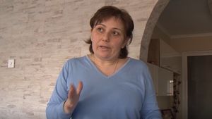 Un angajat al Consiliului Judeţean Satu Mare i-a spart nasul şi maxilarul unei femei care a parcat în apropierea casei lui. Femeia îşi ducea copilul la grădiniţă