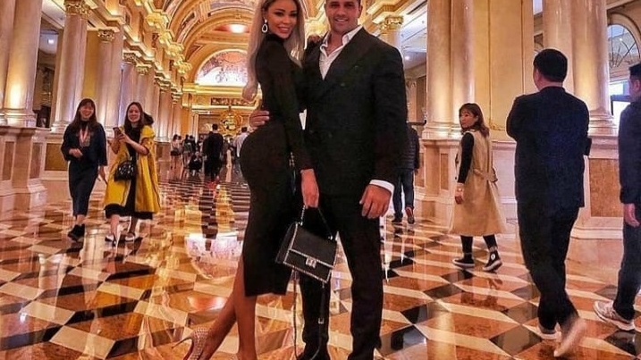 Te ia cu amețeli! Câți bani a putut să plătească Bianca Drăgușanu pentru o pereche de papuci