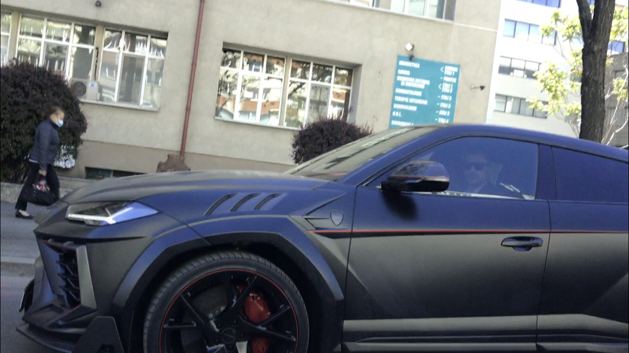 Mirel Rădoi și-a luat un nou bolid! A făcut senzație pe străzile din București cu un Lamborghini Urus Mansory de 450.000 de euro
