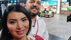 Ultima intervenție estetică, odată cu soțul ei! Uluitor cum arată Adriana Bahmuțeanu, după ce s-a dat jos de pe masa de operație: ”Ne-au căzut jaluzelele!” / INTERVIU EXCLUSIV