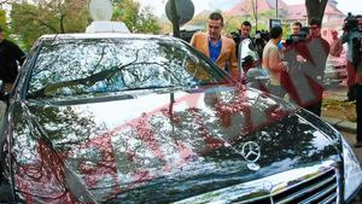 Mercedes-ul lui Becali urma sa fie livrat unui bogatas basarabean