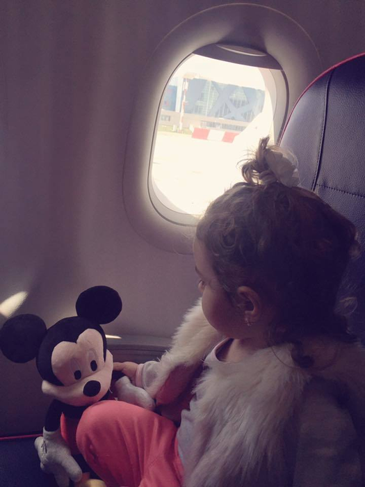 Roxana Vaşniuc şi-a dus fetiţa în vacanţă