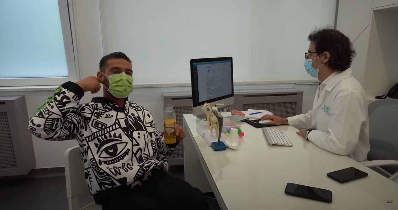 Dorian Popa a ajuns la spital, iar medicul a intervenit imediat! Ce problemă medicală are carismaticul artist