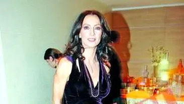 Mihaela Radulescu strange bani pentru copiii bolnavi